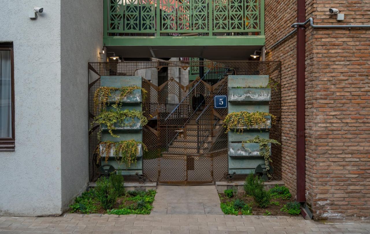 Boutique Kosher Hotel Tourfa Tbilisi Exterior photo